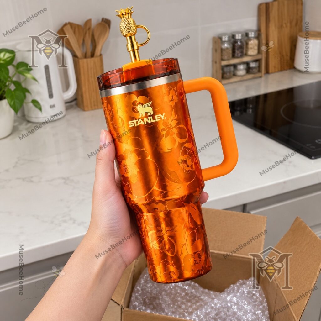 Stanley 1913 x Karol G Flowstate Tumbler With Handle - photo 4